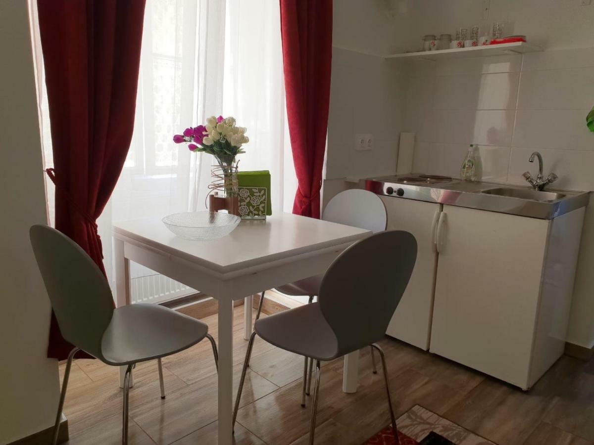 Cozy City Apartment 5 Виена Екстериор снимка